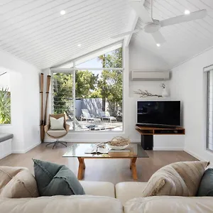 Holiday home Tranquil Mediterranean Bianco Noosa Heads